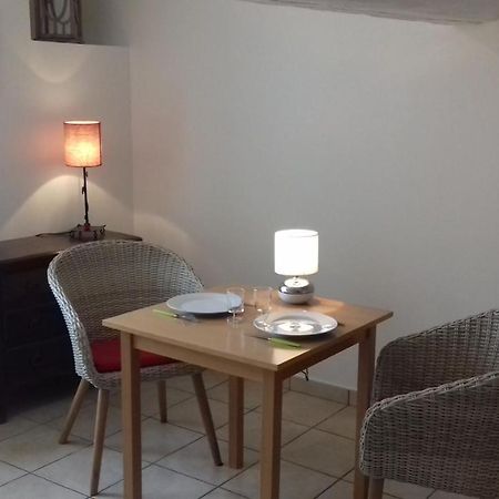 Le Petit Seguret Appartement Le Puy-en-Velay Buitenkant foto