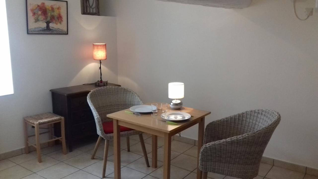 Le Petit Seguret Appartement Le Puy-en-Velay Buitenkant foto