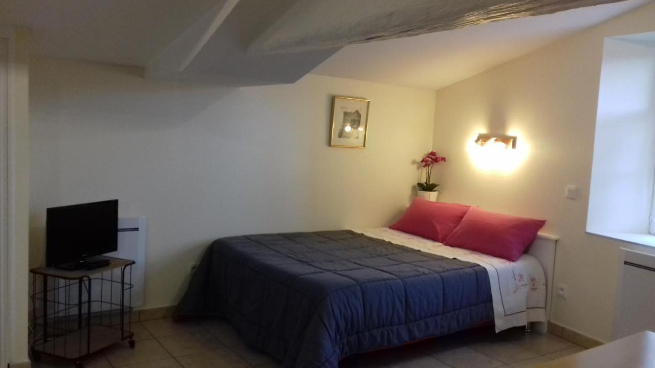 Le Petit Seguret Appartement Le Puy-en-Velay Buitenkant foto