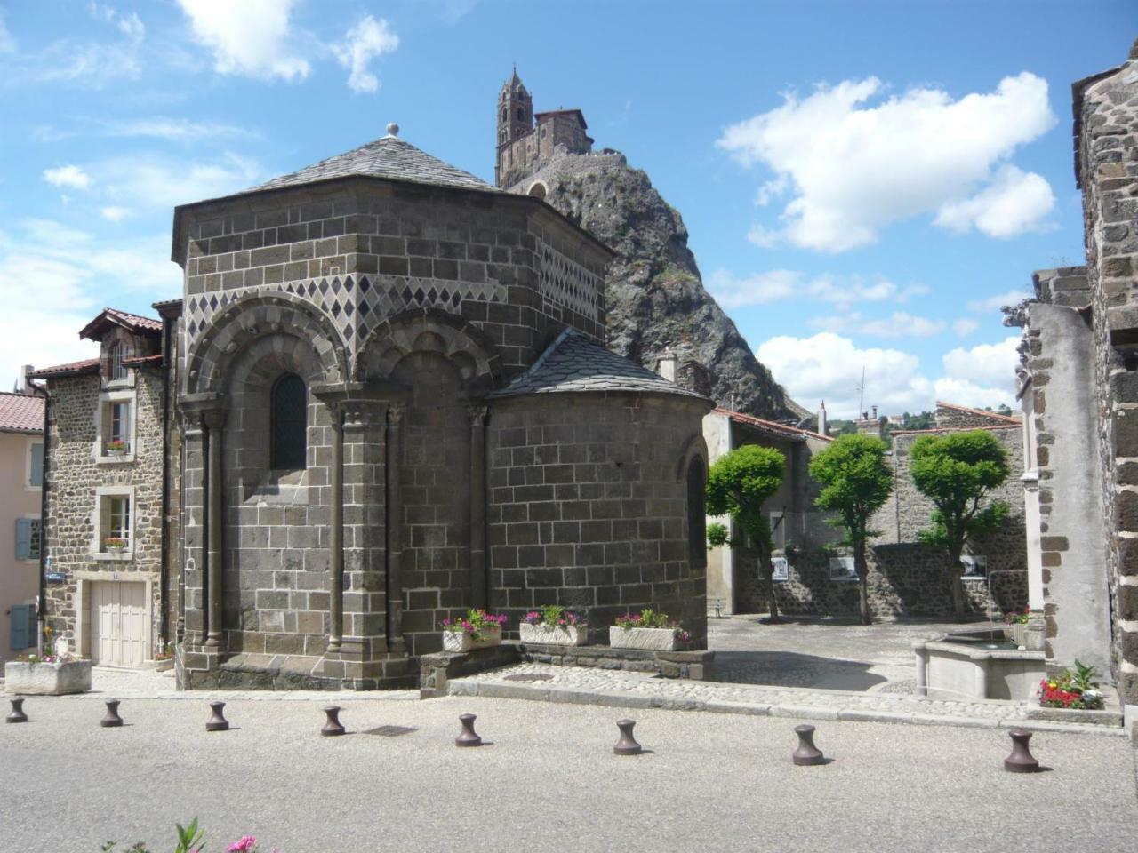 Le Petit Seguret Appartement Le Puy-en-Velay Buitenkant foto