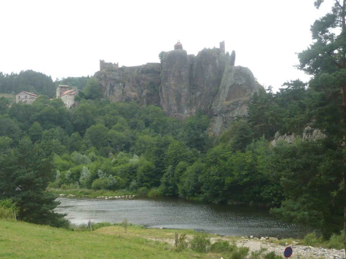 Le Petit Seguret Appartement Le Puy-en-Velay Buitenkant foto