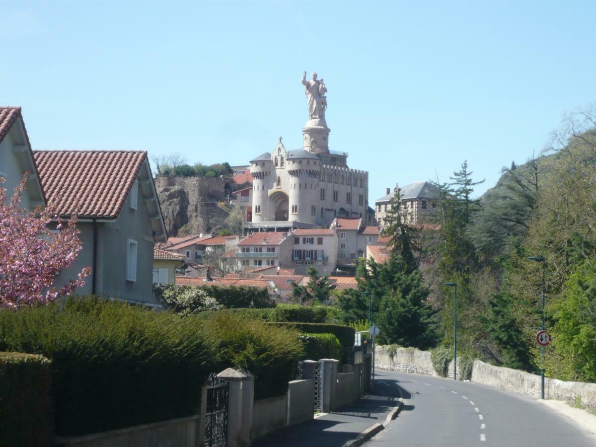 Le Petit Seguret Appartement Le Puy-en-Velay Buitenkant foto